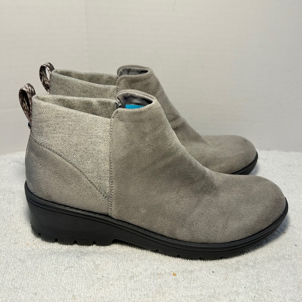 Bzees Womens Gray Fabric Ankle Boots Washable Wedge Bootie Size 10W Snake Detail